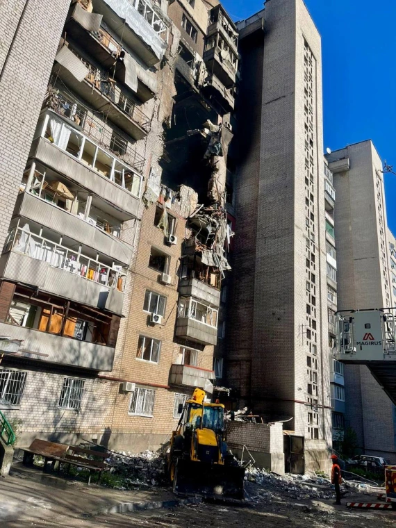 Дніпро оговтується після смертельного обстрілу - що відомо на цю хвилину31