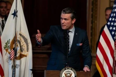 Глава Пентагону закликав начштабу Сухопутних військ негайно вийти на пенсію, - CBS News