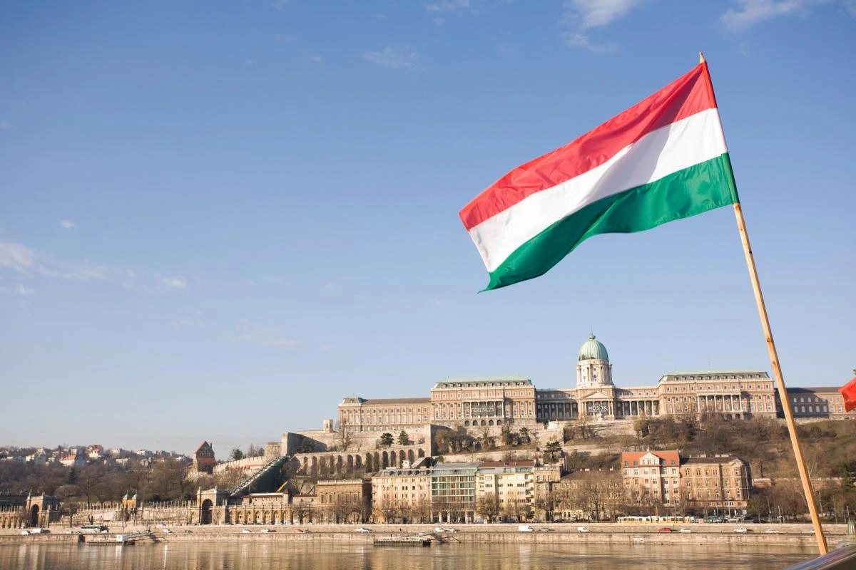 Удар у спину: Угорщина знайшла дешеву заміну російському газу в ЄС