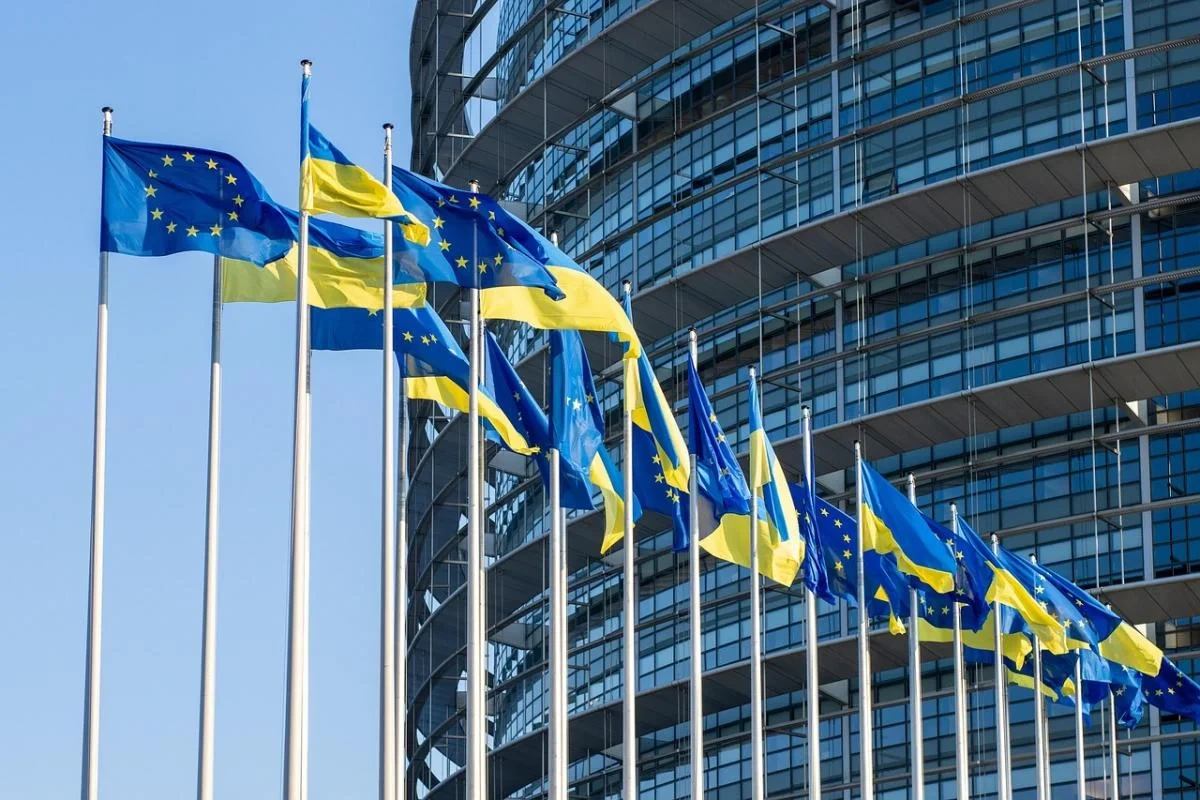 США та Україна узгодили, хто представлятиме Європу на переговорах із Росією, - FT
