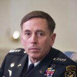“Насправді, зараз відбувається український контрнаступ”: ексдиректор ЦРУ закликав не перебільшувати успіхи Росії на Донбасі