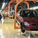 Крах російського “АвтоВАЗу”: завод тоне в новому скандалі з дилерами